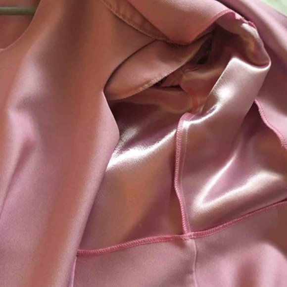 Dresses and Gowns for the Holiday Season - Picture 6 of 16